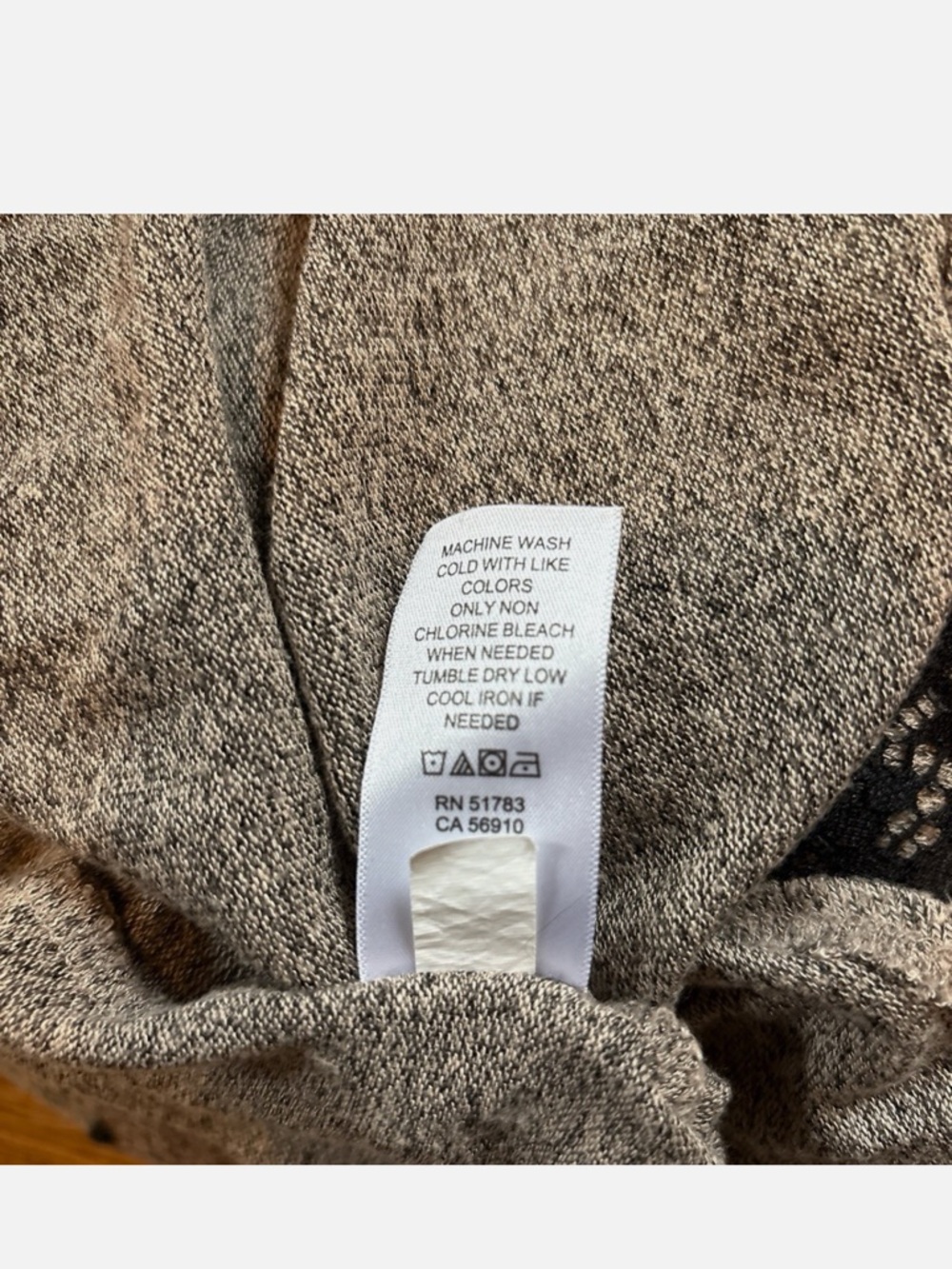 Maurices Pullover Long Sleeve Beige/Black Animal Print - Picture 6 of 7